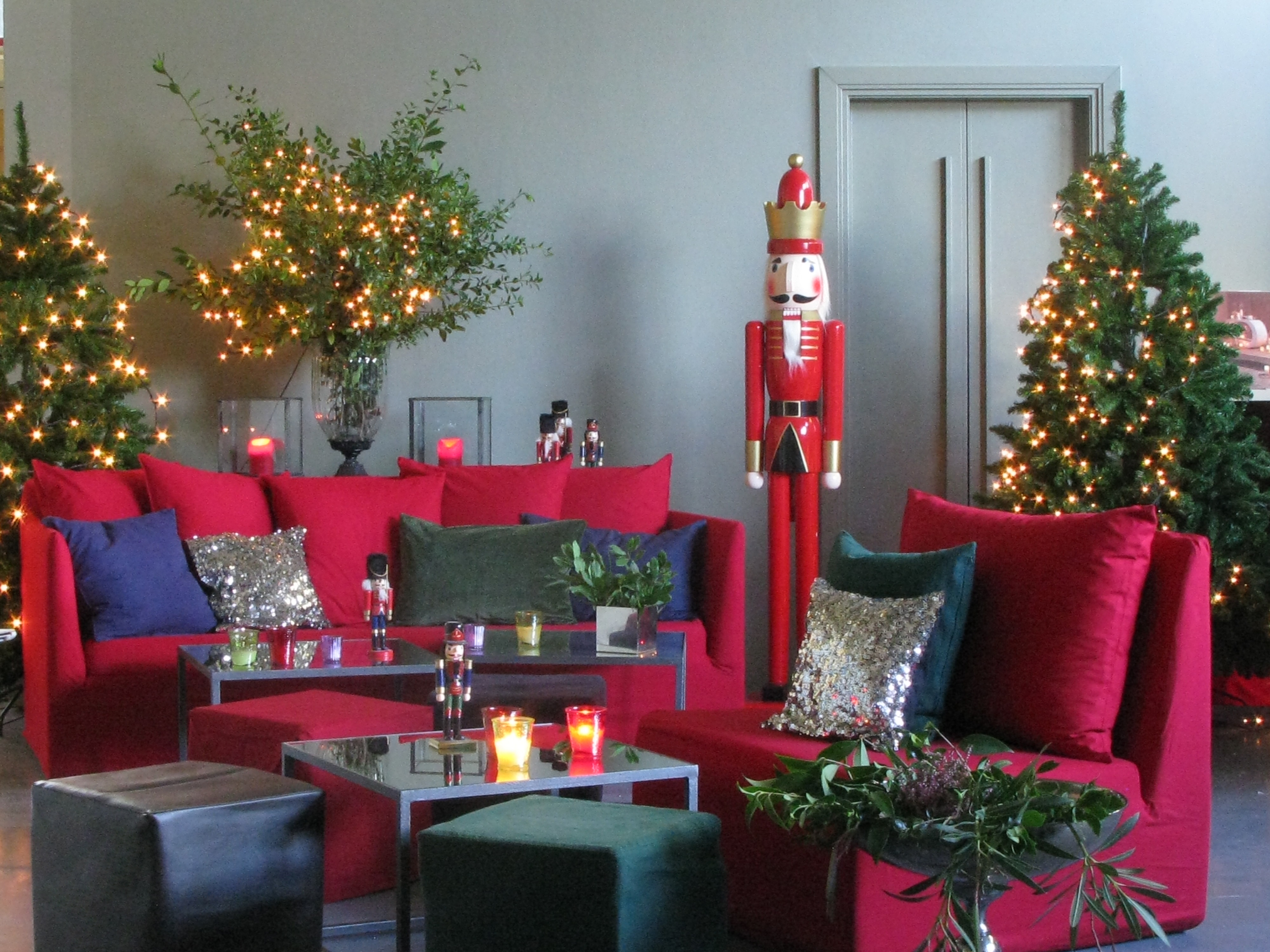 mayfair-sofa-red 16268